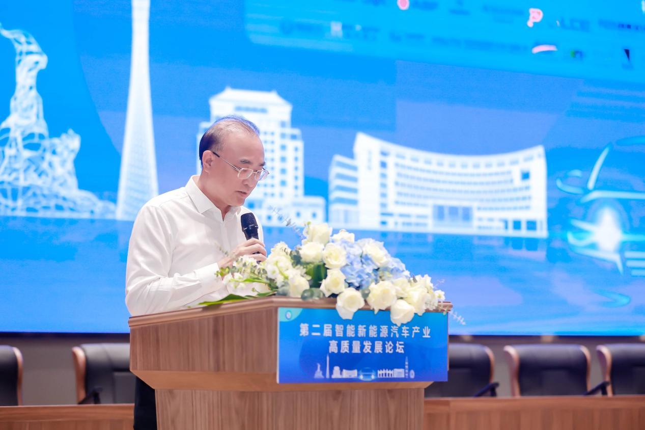 中国智能新能源汽米乐 M6米乐车一路狂飙“华工系汽车人”成技术中流砥柱(图6)