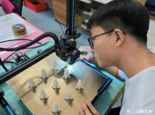 米乐 M6米乐信奉一万小时定律！哈工大学子让机器人走出实验室走出自己的科创之路(图1)